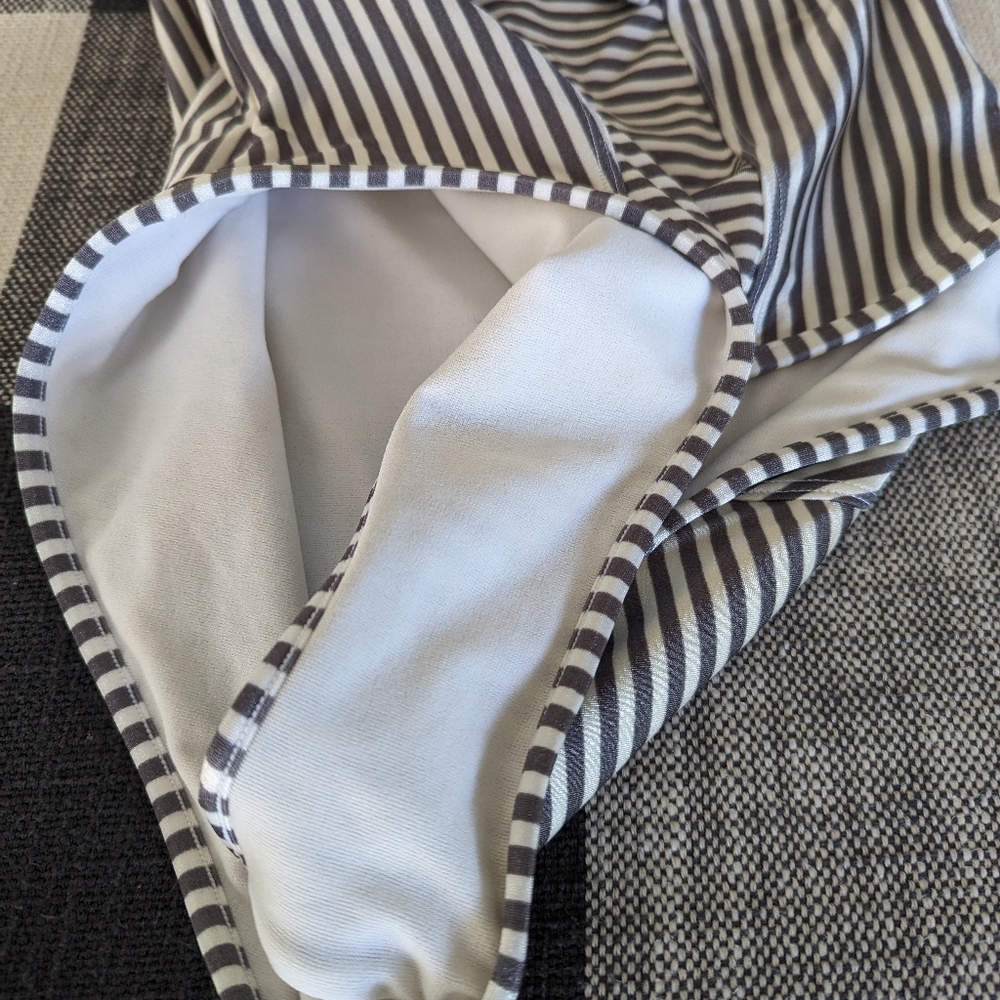 Athleta one piece swim bathing suit - Picture 3 of 5